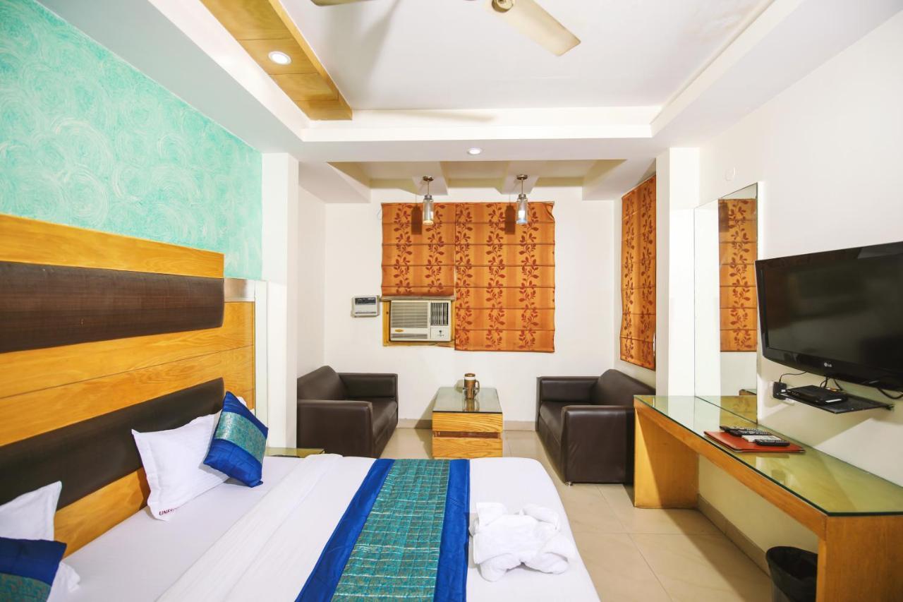 Hotel Lav Kush Deluxe " 3 Min Walking From New Delhi Railway Station " Nova Deli Exterior foto