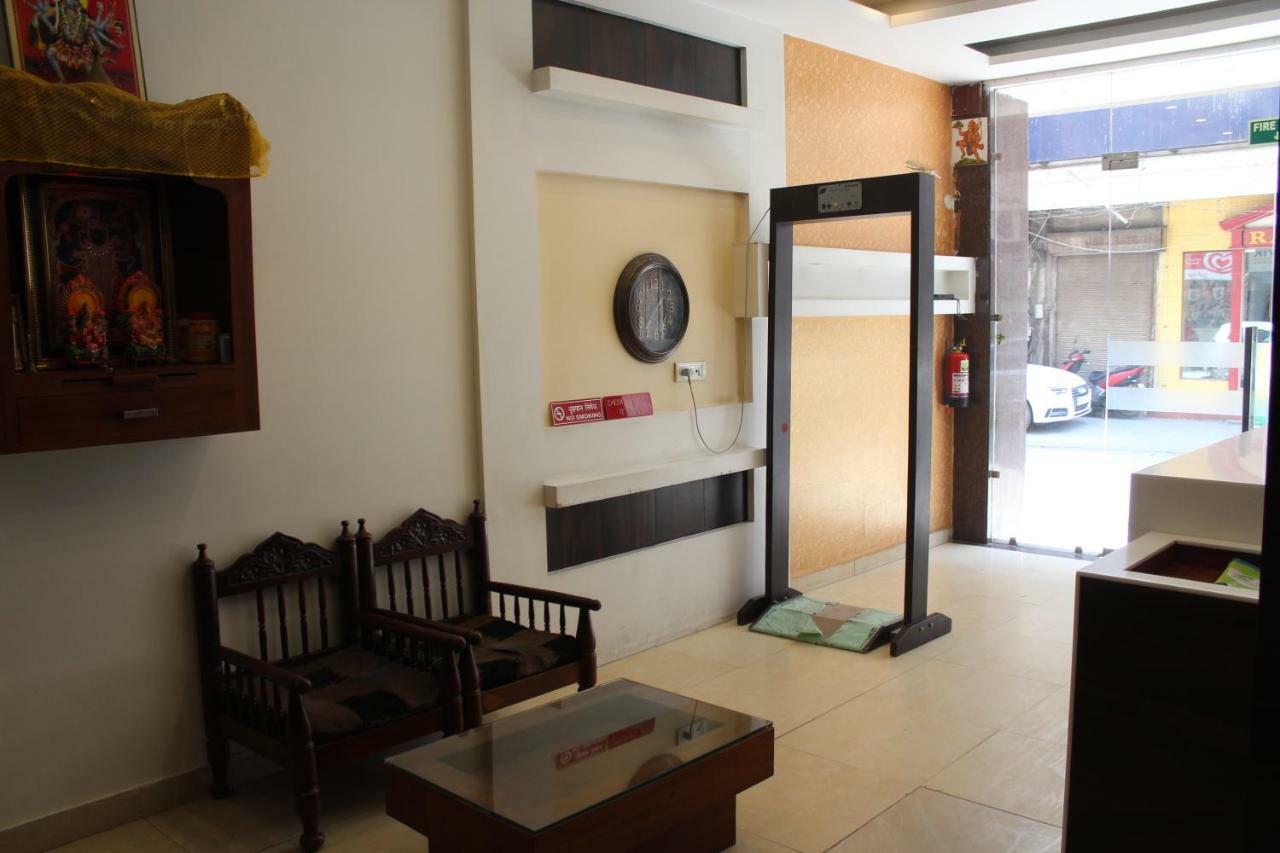 Hotel Lav Kush Deluxe " 3 Min Walking From New Delhi Railway Station " Nova Deli Exterior foto